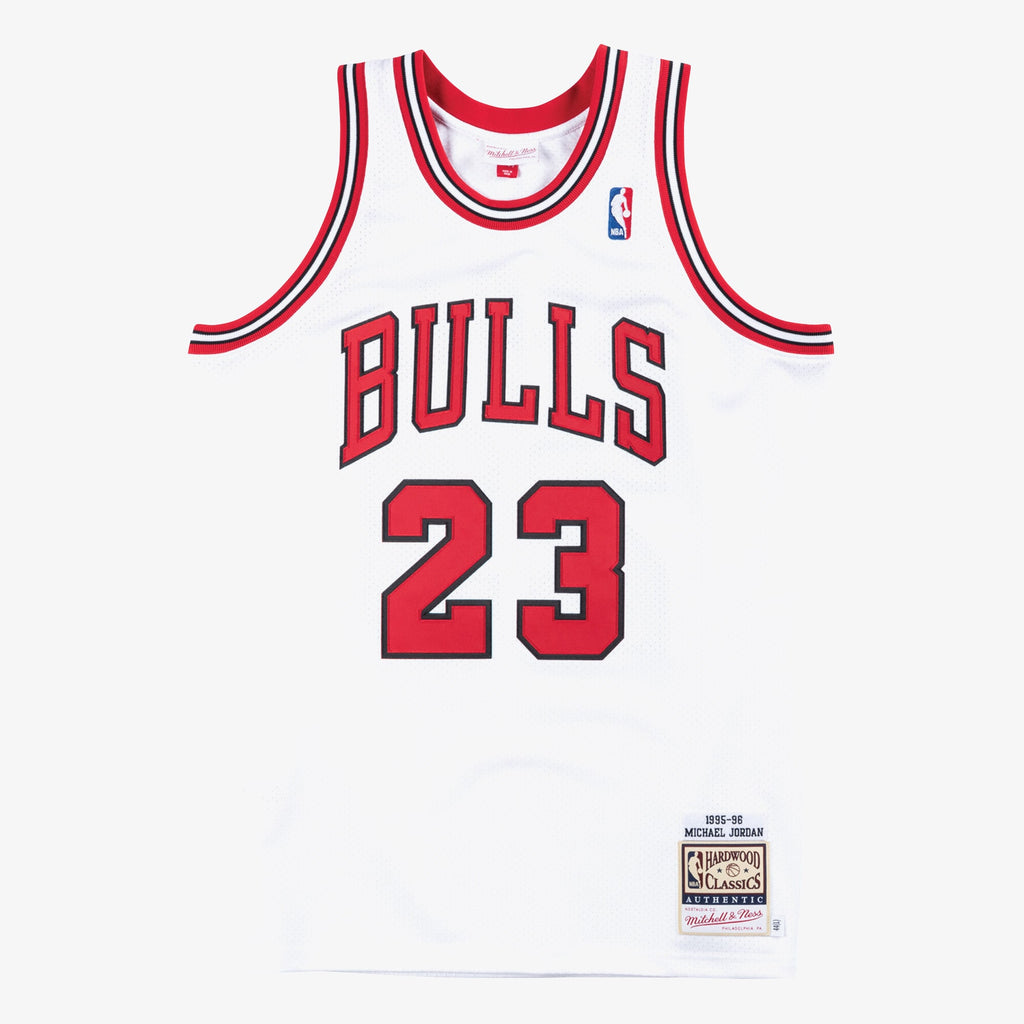 Michael Jordan Chicago Bulls 1995 - 96 Authentic Home Basketball Jersey