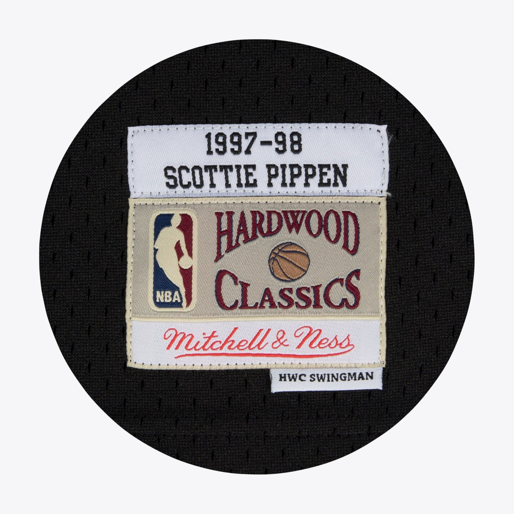 Scottie Pippen Chicago Bulls 1997 - 98 Hardwood Classics Swingman Alternate Basketball Jersey - Black - Mens
