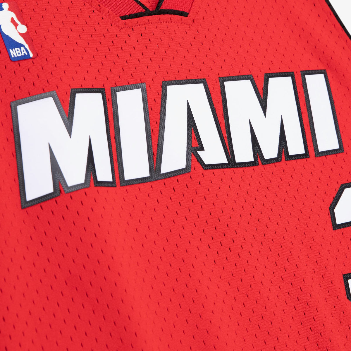 Dwyane Wade Miami Heat 2005 - 06 Swingman Alternate Basketball Jersey